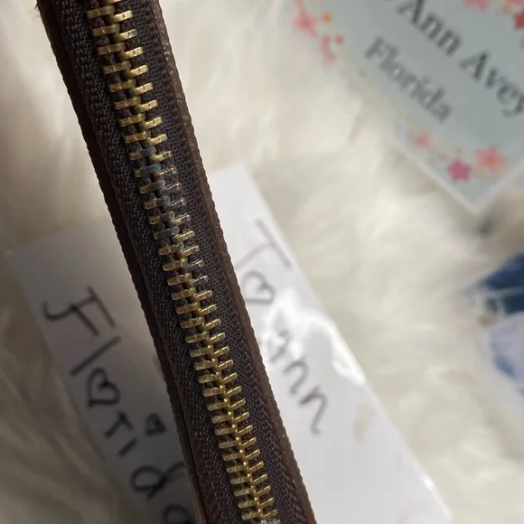 🤩TRAVEL ORGANIZER MONGRAM WALLET🤩 - Picture 3 of 16